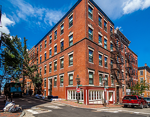 Suffolk University Off Campus Housing – 2 Bedroom Available 9/1/2020